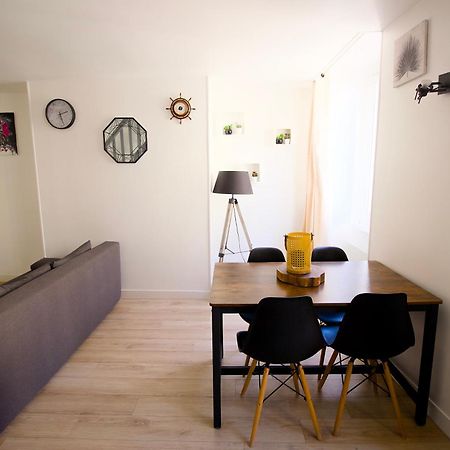Triplex Lumineux A Cherbourg, Hyper Centre, 2 Pas Du Port & Vie Nocturne, Intendance Luxury Host מראה חיצוני תמונה
