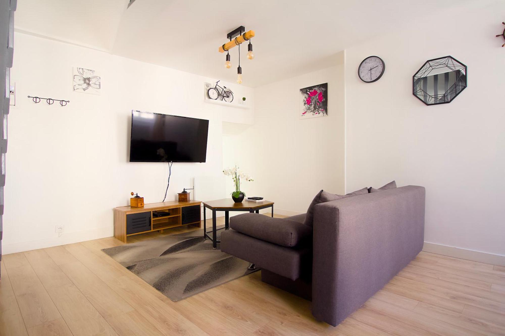 Triplex Lumineux A Cherbourg, Hyper Centre, 2 Pas Du Port & Vie Nocturne, Intendance Luxury Host מראה חיצוני תמונה